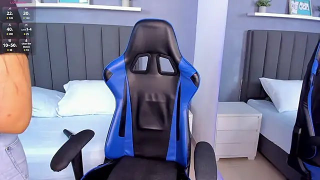 anagil  online show from December 2025 02:00:02 PM