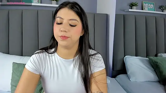 anagil  online show from November 2025 01:44:01 PM