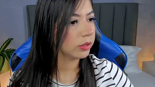 anagil  online show from November 2025 01:32:02 PM