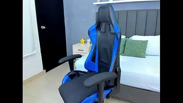 anagil  online show from October 2025 01:21:02 PM