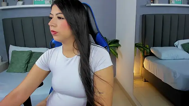 anagil  online show from November 2025 01:25:02 PM