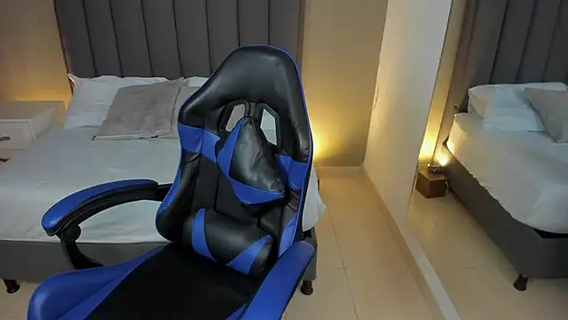 anagil  online show from April 2026 01:49:01 PM