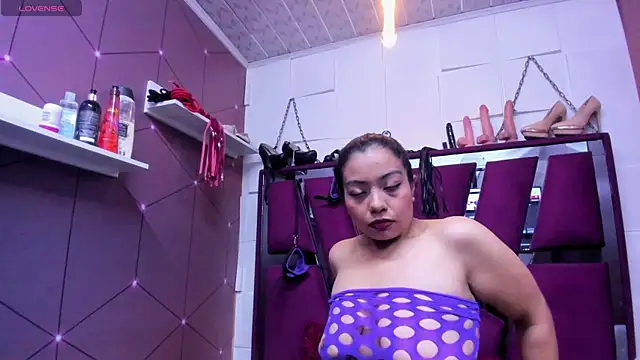 Asshley sky online show from October 2025 04:21:02 AM