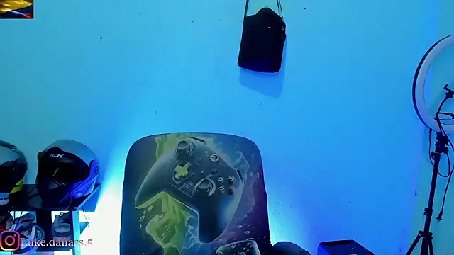 zeus 7777 online show from March 2026 01:06:02 PM