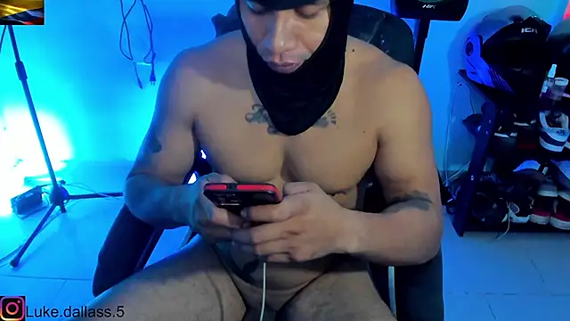 zeus 7777 online show from January 2026 11:02:02 AM