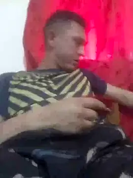 Snapshot of Franswat95 chatting on October 2025 10:01:02 PM Franswat95 online show from October 2025 10:01:02 PM