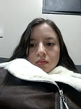VioletaNova online show from May 2026 10:33:01 AM