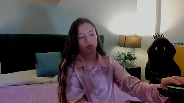 VioletaNova online show from May 2026 11:16:01 AM
