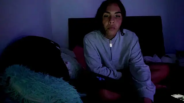 Adrianna Arias online show from November 2025 05:29:02 AM