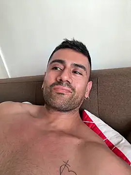 Morlu43 online show from March 2026 10:21:01 PM