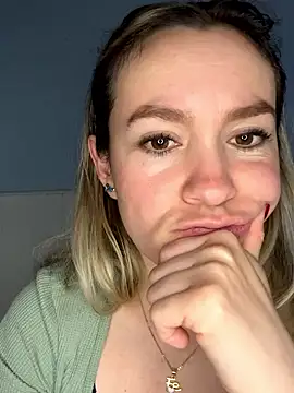 BritgetPsychol online show from December 2025 03:41:02 AM