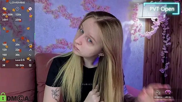 Rina Panic online show from November 2025 01:06:01 AM