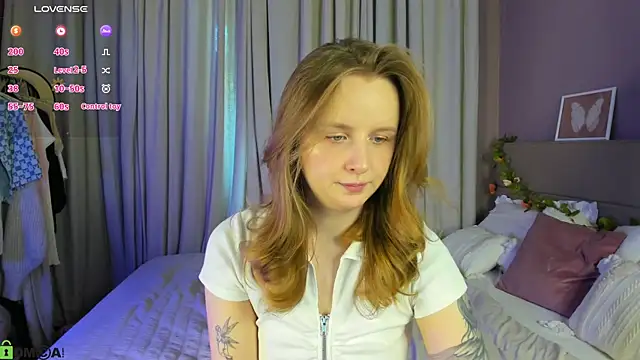 Snapshot of Rina_Panic chatting on May 2026 01:03:01 AM Rina Panic online show from May 2026 01:03:01 AM
