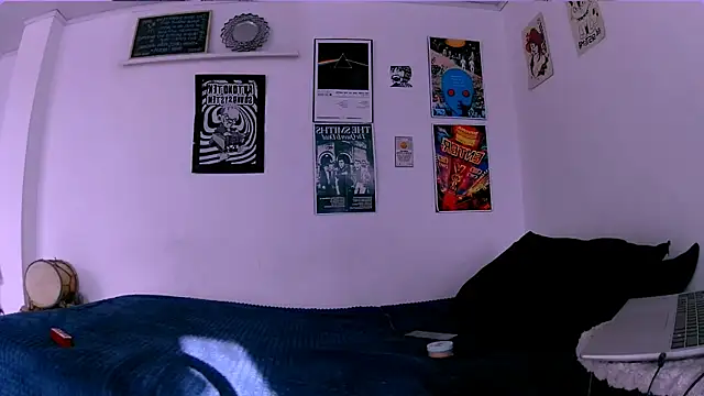 plutonbluemooon333 online show from April 2026 09:27:01 PM