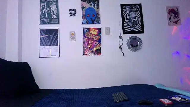 plutonbluemooon333 online show from November 2025 10:21:01 PM