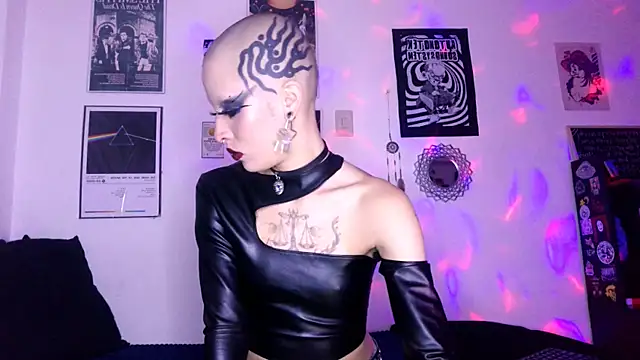 plutonbluemooon333 online show from October 2025 01:39:02 AM