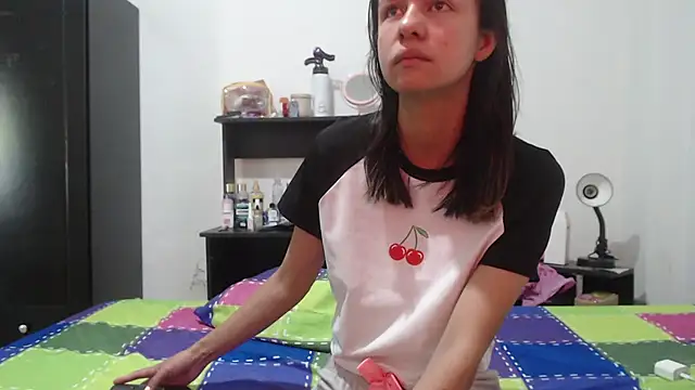 nathaly jones  online show from July 2026 01:03:02 PM