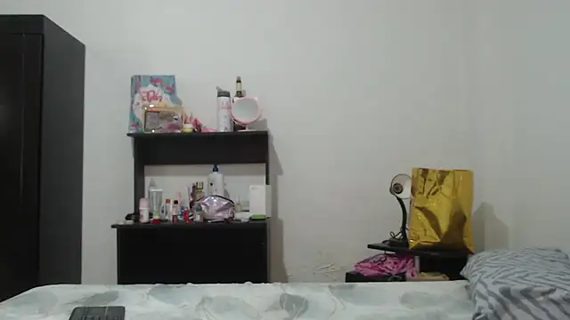 nathaly jones  online show from June 2026 12:13:01 PM