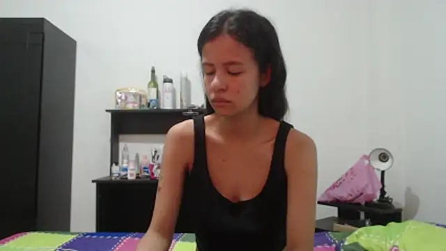 nathaly jones  online show from May 2026 12:12:02 PM