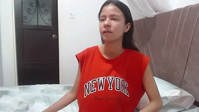 nathaly jones  online show from March 2026 12:07:01 PM