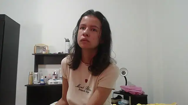 nathaly jones  online show from May 2026 12:27:02 PM