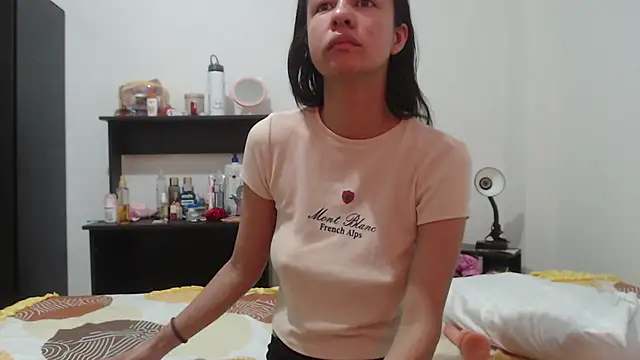 nathaly jones  online show from June 2026 12:16:02 PM