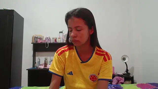 nathaly jones  online show from June 2026 12:15:01 PM