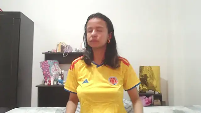 nathaly jones  online show from June 2026 12:26:02 PM