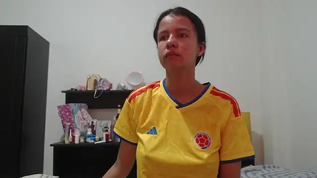 nathaly jones  online show from June 2026 12:21:02 PM