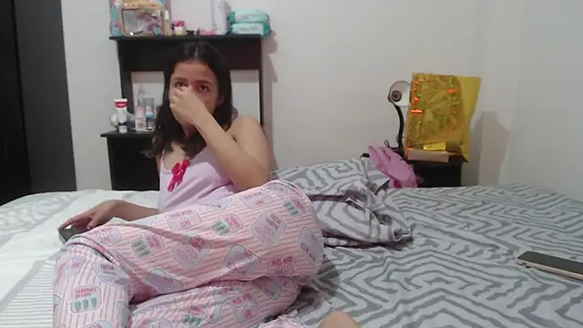 nathaly jones  online show from May 2026 12:33:02 PM