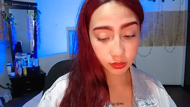 Snapshot of evali16 chatting on November 2025 10:46:02 PM evali16 online show from November 2025 10:46:02 PM