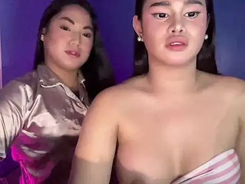 Chichiloeps online show from April 2026 12:23:01 PM