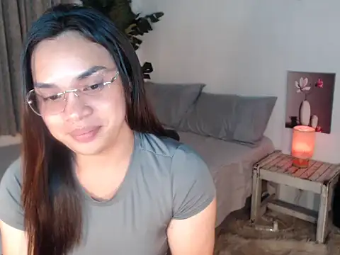 Luckystarxx online show from March 2026 06:46:01 PM