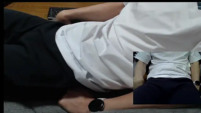 Yasu2000 online show from May 2026 12:06:02 AM