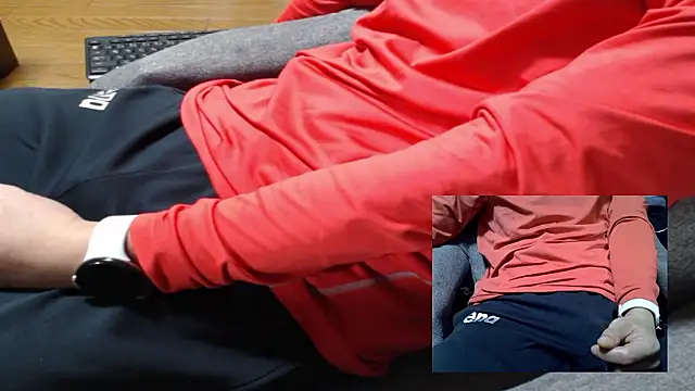 Yasu2000 online show from April 2026 01:18:01 AM