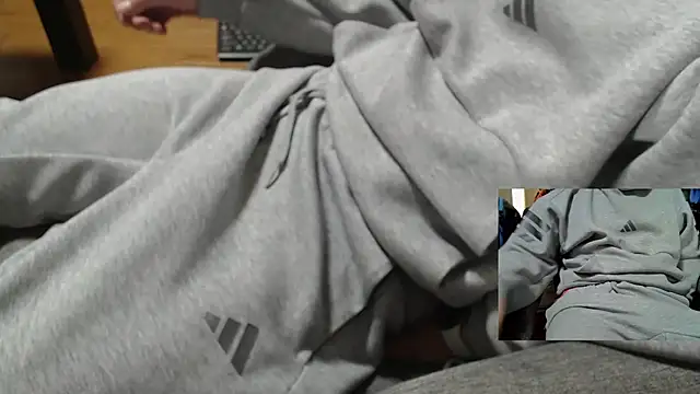 Yasu2000 online show from January 2026 01:31:02 AM