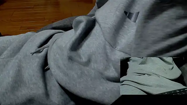 Yasu2000 online show from March 2026 12:44:02 AM