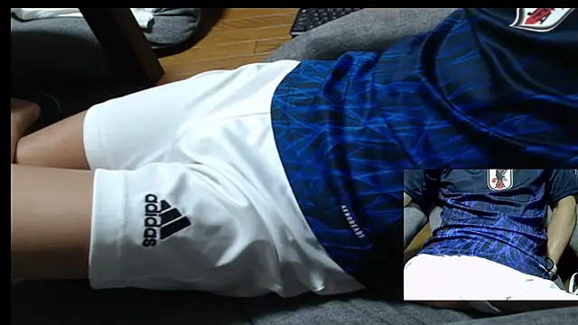 Snapshot of Yasu2000 chatting on July 2026 11:59:02 PM Yasu2000 online show from July 2026 11:59:02 PM