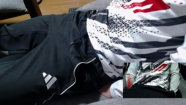 Yasu2000 online show from December 2025 07:20:02 AM