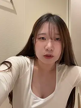  YUNOo0  online show from February 2026 01:07:02 PM