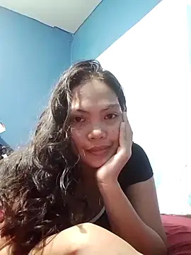 Snapshot of missluvv chatting on September 2025 02:49:02 AM missluvv online show from September 2025 02:49:02 AM
