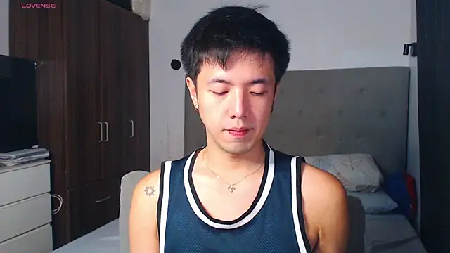 Addictiveboi online show from March 2026 02:33:01 AM