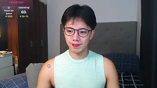 Snapshot of Addictiveboi chatting on September 2025 01:54:02 AM Addictiveboi online show from September 2025 01:54:02 AM
