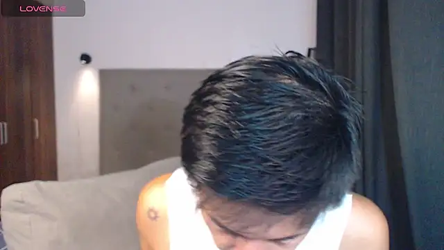 Snapshot of Addictiveboi chatting on November 2025 01:17:01 AM Addictiveboi online show from November 2025 01:17:01 AM