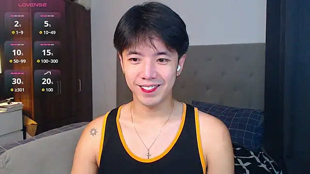 Snapshot of Addictiveboi chatting on October 2025 03:08:01 AM Addictiveboi online show from October 2025 03:08:01 AM