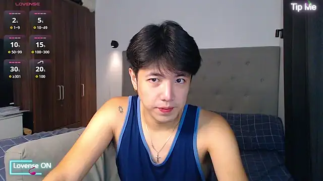 Snapshot of Addictiveboi chatting on November 2025 03:21:02 AM Addictiveboi online show from November 2025 03:21:02 AM