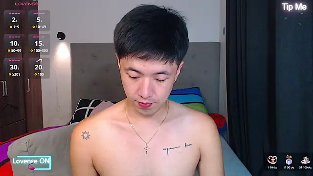 Snapshot of Addictiveboi chatting on November 2025 05:18:02 AM Addictiveboi online show from November 2025 05:18:02 AM