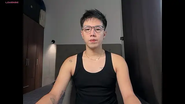 Addictiveboi online show from May 2026 01:33:01 AM