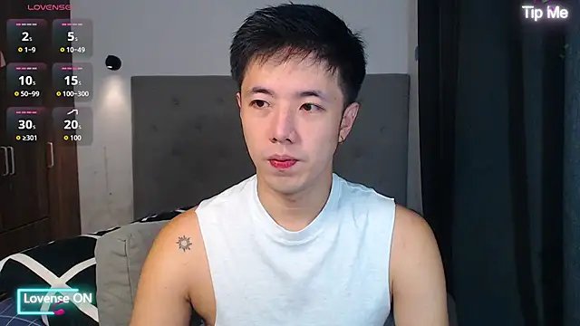 Snapshot of Addictiveboi chatting on December 2025 02:21:01 AM Addictiveboi online show from December 2025 02:21:01 AM