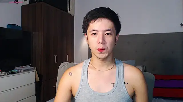 Snapshot of Addictiveboi chatting on January 2026 03:21:02 AM Addictiveboi online show from January 2026 03:21:02 AM